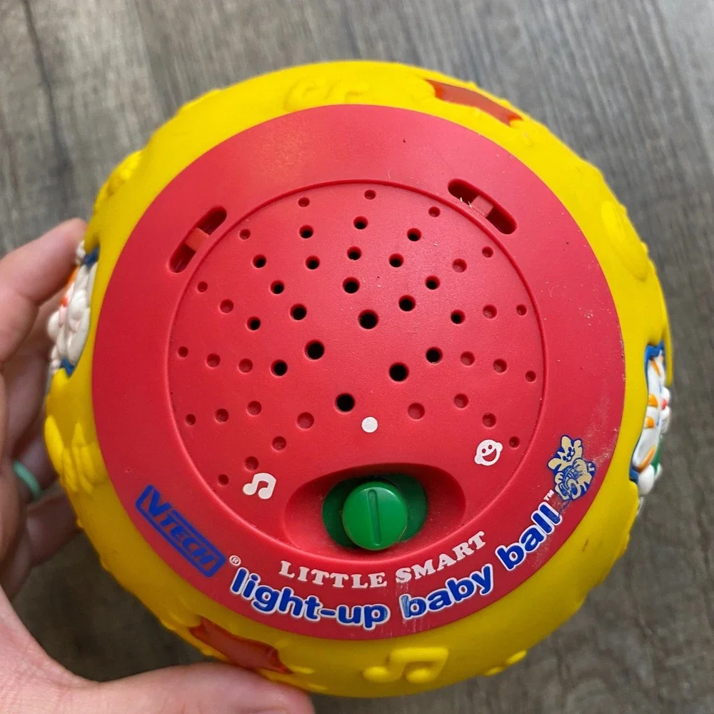 Vtech Little Smart Light-Up Baby Ball Yellow Musical Sensory Toy Rolling Toy VTG